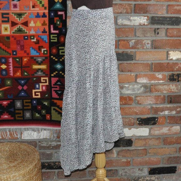 Big Hit Calico Floral Prairie Skirt Tiered Ruffle High Low Maxi Hippie Boho S - Picture 2 of 7